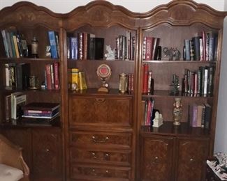 Three  piece shelf set