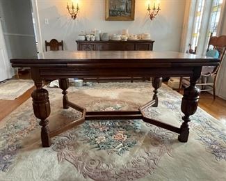 Dining Room Table 