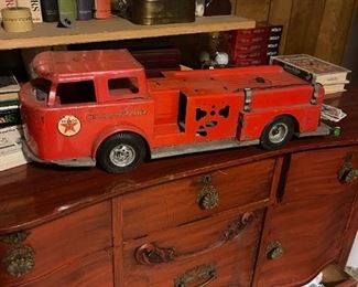 Vintage Tin Toys 