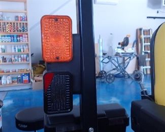 JOHN DEERE 1025R TRACTOR - 2015 - 222 HRS