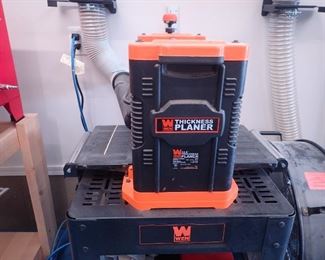WEN THICKNESS PLANER