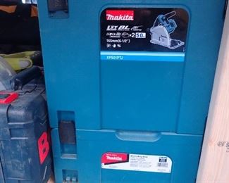 MAKITA SAW - XPS01PTJ