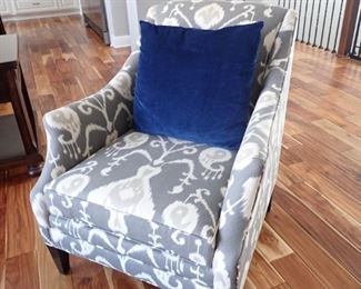 SAM MOORE / HOOKER FURNITURE SIDE CHAIR