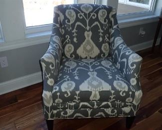 SAM MOORE / HOOKER FURNITURE SIDE CHAIR