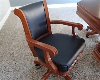 BRUNSWICK GAME TABLE - RE MOVEABLE TOP - 4 CHAIRS ON WHEELS