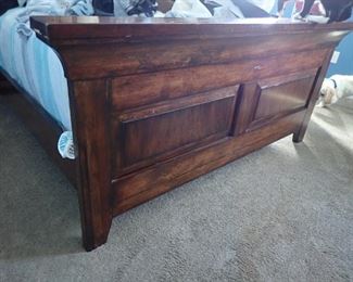 QUEEN HEAD BOARD & FOOT BOARD