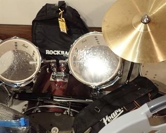 DRUMS -LOTS TO SORT THRU !!!!! WILL ADD MORE PICTURES