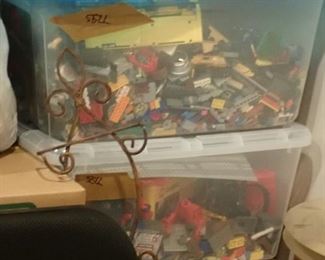 LOTS TO SORT THRU !!!!! WILL ADD MORE PICTURES