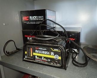 BATTERY CHARGER