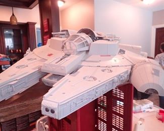 Millennium Falcon STAR WARS