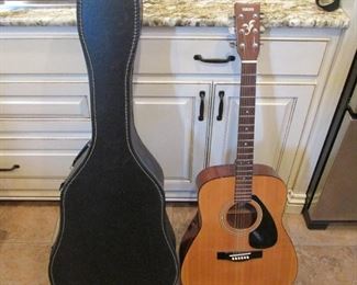 Yamaha FG 401 Acoustic Guitar