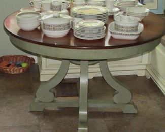 Pier 1 Table 