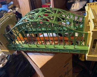 M.T.H. Hell Gate NRFB