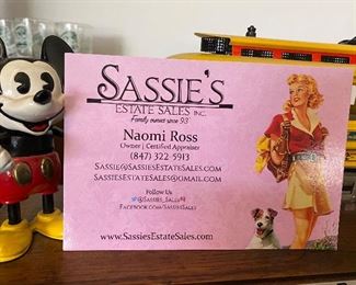 Mickey Loves Sassie's!!