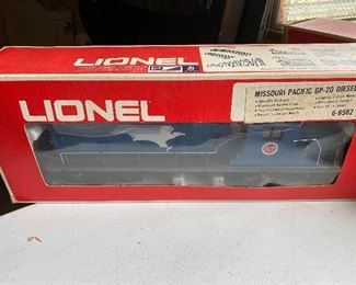 Lionel Missouri Pacific Diesel GP20 with Box