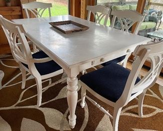 White dining table & 5 chairs