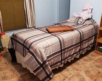 Pair of adjustable base twin beds