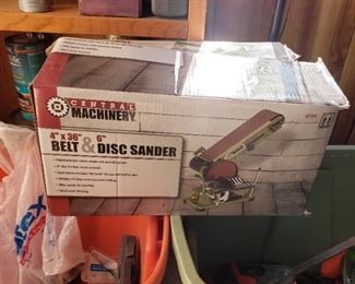 Central belt, disc sander