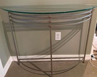 011 Glass Metal Half Moon Table