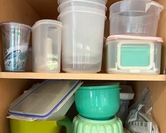 046 Tupperware Other Storage Containers