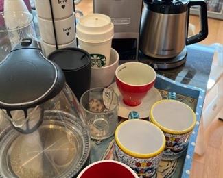 055 Cuisinart Coffee Maker, Hot Water Kettle Mugs