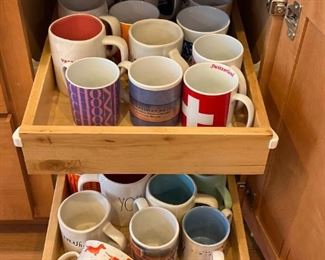 067 Large Mug Collection