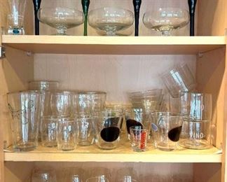 068 Colorful Wine Liquor Glasses Some Plain