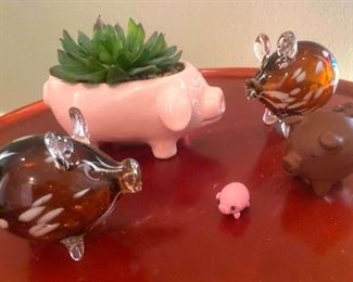 107 Pigs Of Glass Ceramic Clay.