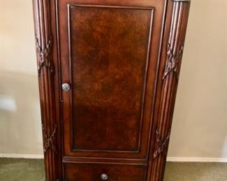 spinning bar cabinet