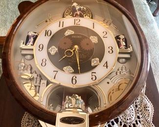 seiko melodies in motion wall clock