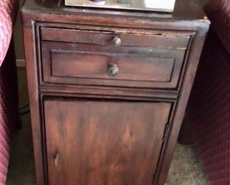 VINTAGE HALL/PHONE TABLE