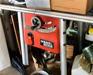 BLACK & DECKER TABLE SAW