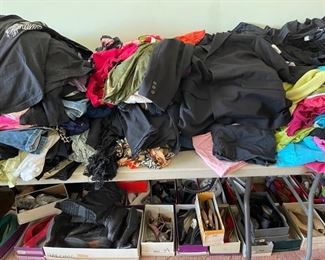 WOMENS CLOTHES, SHOES, PURSES SCARFS