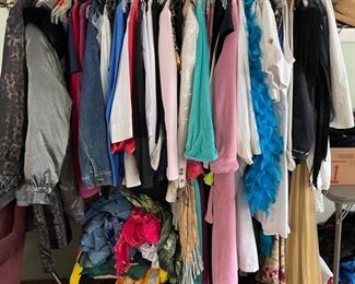 WOMENS CLOTHES, SHOES, PURSES SCARFS