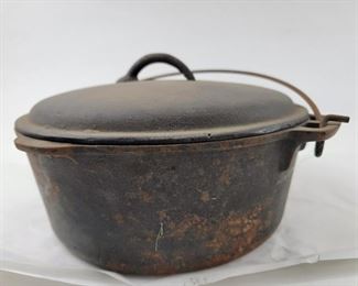 Cast Iron Dutch Oven