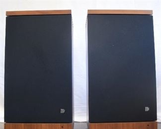 Large Mcintosh XR5 Speakers 