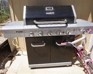 Gas grill