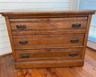 Victorian 3 Drawer Chest