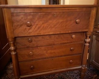 Beautiful Cherry Empire Chest