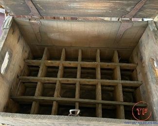 Vintage MUEHLEBACH Kansas City, MO Beer Crate