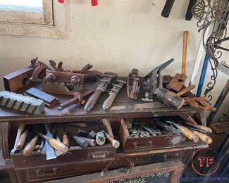 Antique / Primitive Hand Tools