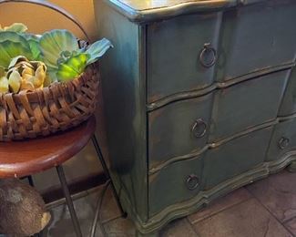 PULASKI 3 Drawer Hall Chest