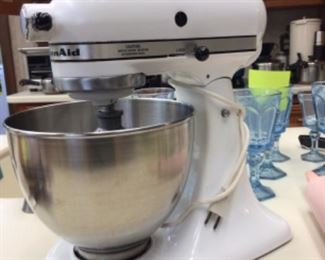Kitchen aid stand mixer