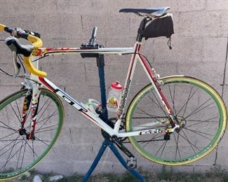 GT Sport Beans Jelly Belly Bryce Mead Bike Bicycle Carbon/Aluminum Jelly Belly Team Road Bike - XXL	Seat Tube: Crank Center to Seat Clamp: 25.25in
