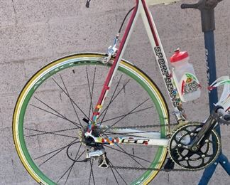 GT Sport Beans Jelly Belly Bryce Mead Bike Bicycle Carbon/Aluminum Jelly Belly Team Road Bike - XXL	Seat Tube: Crank Center to Seat Clamp: 25.25in
