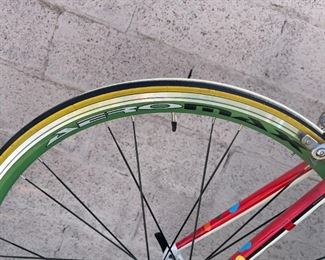 GT Sport Beans Jelly Belly Bryce Mead Bike Bicycle Carbon/Aluminum Jelly Belly Team Road Bike - XXL	Seat Tube: Crank Center to Seat Clamp: 25.25in
