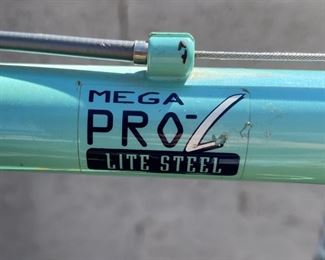 Bianchi Mega PRO-L Lite Steel Road Bike Bicycle	Seat Tube: Crank Center to Seat Clamp: 24in
