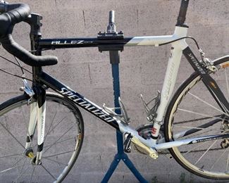 Specialized Allez Comp E5 Aerotec Road Bike Bicycle	Seat Tube: Crank Center to Seat Clamp: 23.25in
