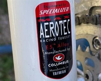 Specialized Allez Comp E5 Aerotec Road Bike Bicycle	Seat Tube: Crank Center to Seat Clamp: 23.25in
