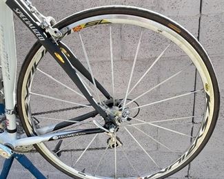 Specialized Allez Comp E5 Aerotec Road Bike Bicycle	Seat Tube: Crank Center to Seat Clamp: 23.25in
